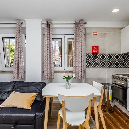 Mia Cave Apartment Setubal